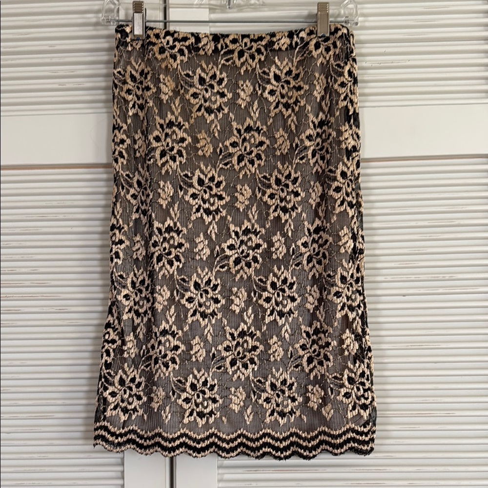 FABULOUS Lace Skirt 💕 😮